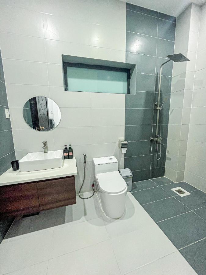 River Hotel 5 Long Xuyen Bagian luar foto